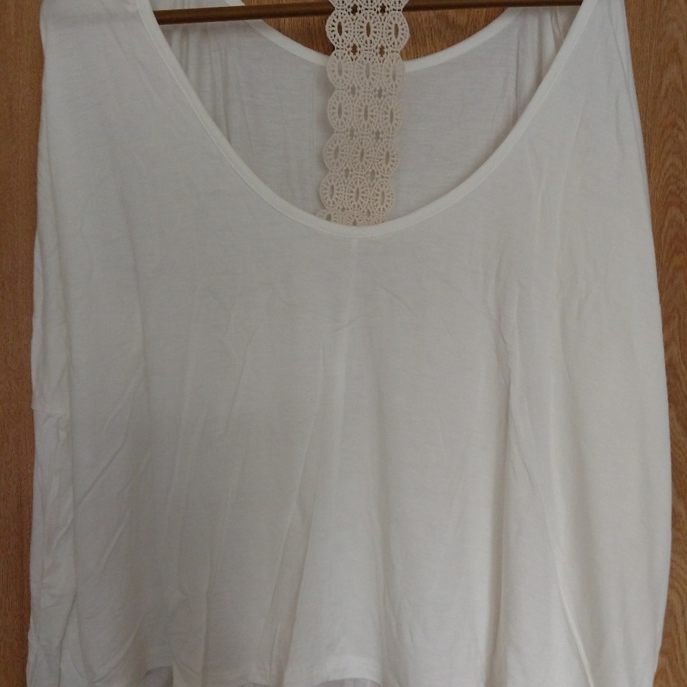 NWT  Size 2x/3x left Open back shirt - Picture 6 of 8